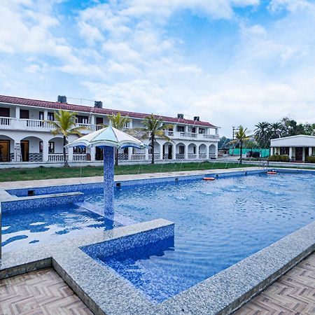 Silver Sand Eco Resort !! Beachfront !! With Biggest Pool And Huge Open Area !! Ideal For Weddings !! Couple Friendly !! Mandarmani Εξωτερικό φωτογραφία