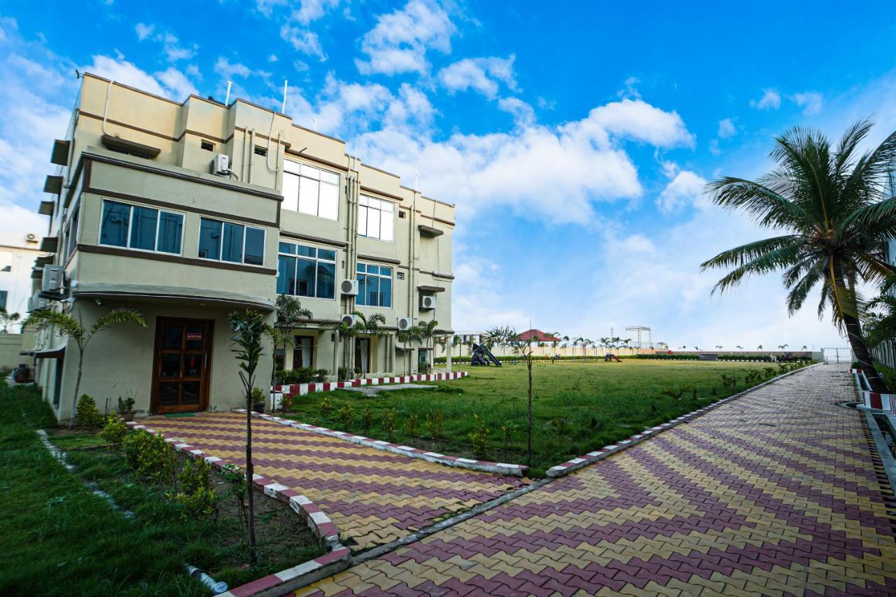 Silver Sand Eco Resort !! Beachfront !! With Biggest Pool And Huge Open Area !! Ideal For Weddings !! Couple Friendly !! Mandarmani Εξωτερικό φωτογραφία