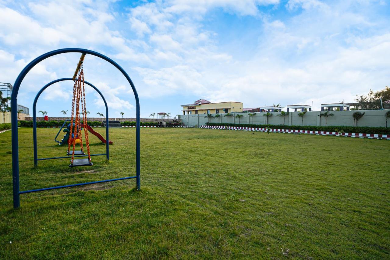 Silver Sand Eco Resort !! Beachfront !! With Biggest Pool And Huge Open Area !! Ideal For Weddings !! Couple Friendly !! Mandarmani Εξωτερικό φωτογραφία